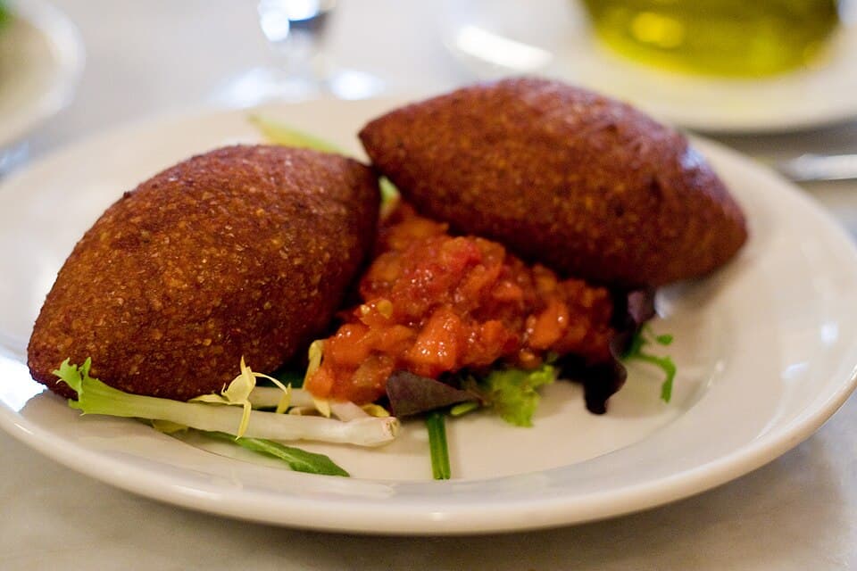 İçli köfte (2 adet)