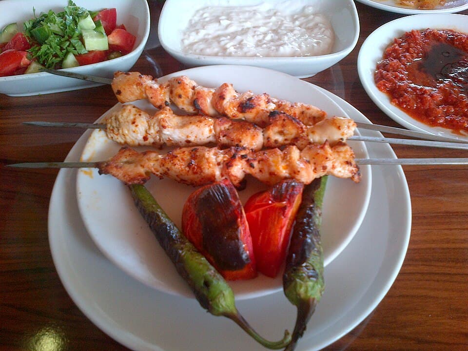 Tavuk şiş